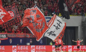 全力争冠！中超领头羊确认正与主帅谈续约 未来几年投入不变