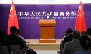 中美将在西班牙举行会谈，讨论美单边关税措施等问题