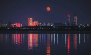 今晚记得抬头看“红月亮” 最佳观赏时间表来了